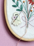Floral Ghost Needle Minder